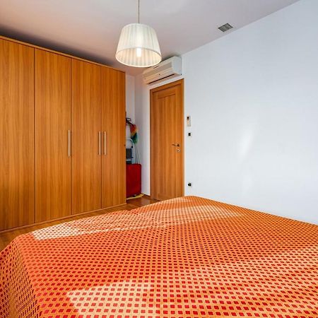 Valessia House With Apartment Umag Exteriör bild