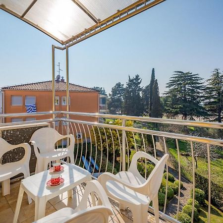 Valessia House With Apartment Umag Exteriör bild